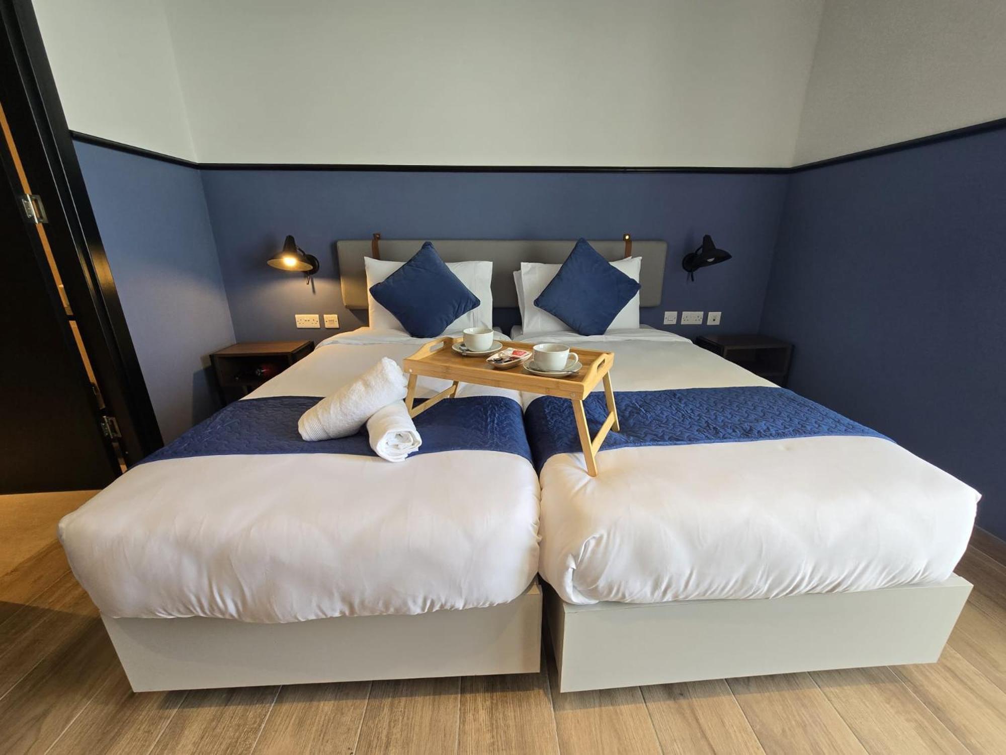 South32 Hotel Бирзеббуджа Экстерьер фото