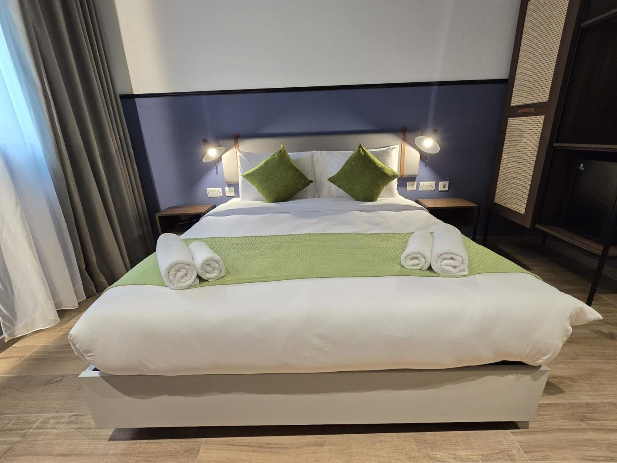 South32 Hotel Бирзеббуджа Экстерьер фото