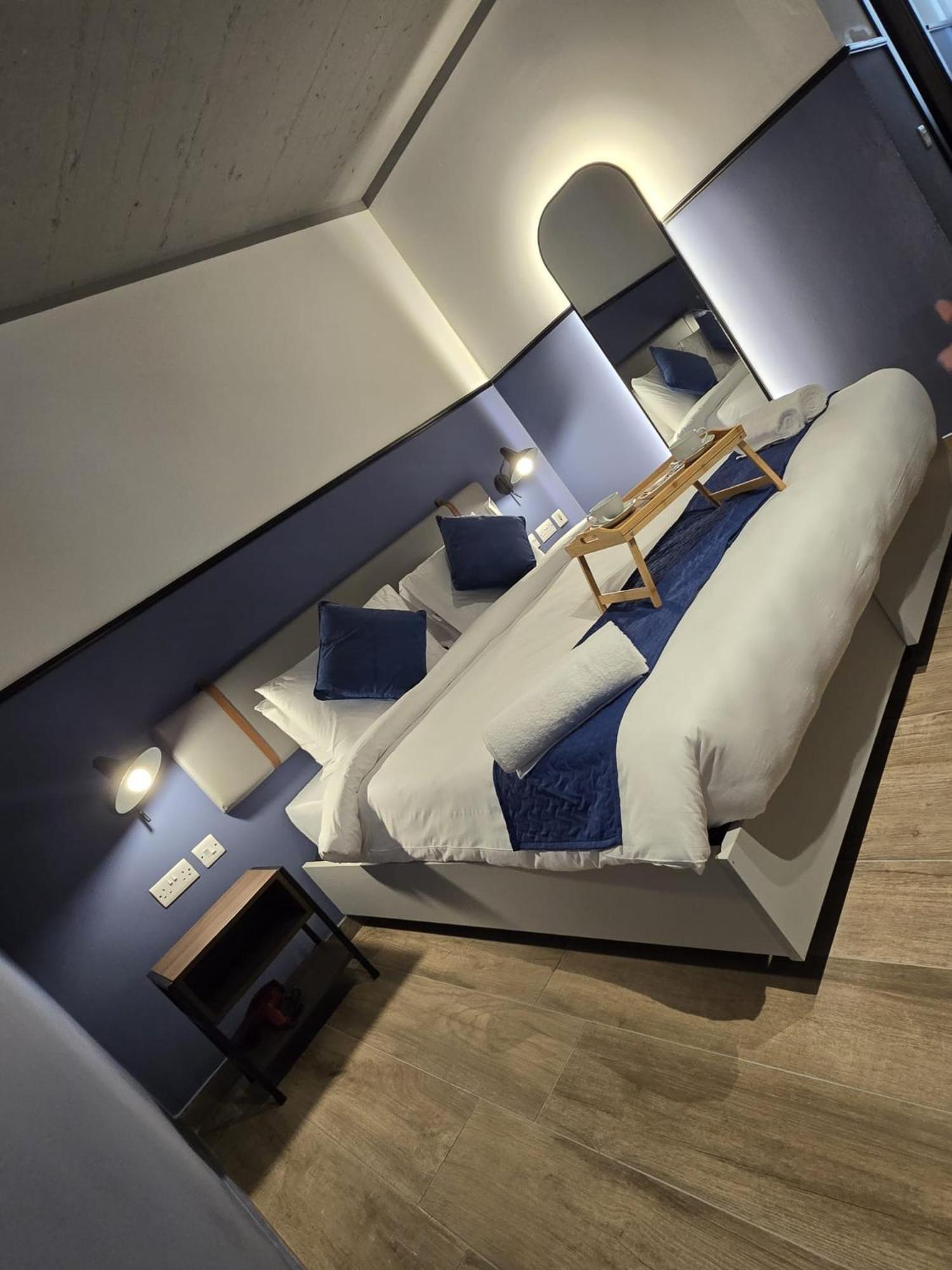 South32 Hotel Бирзеббуджа Экстерьер фото