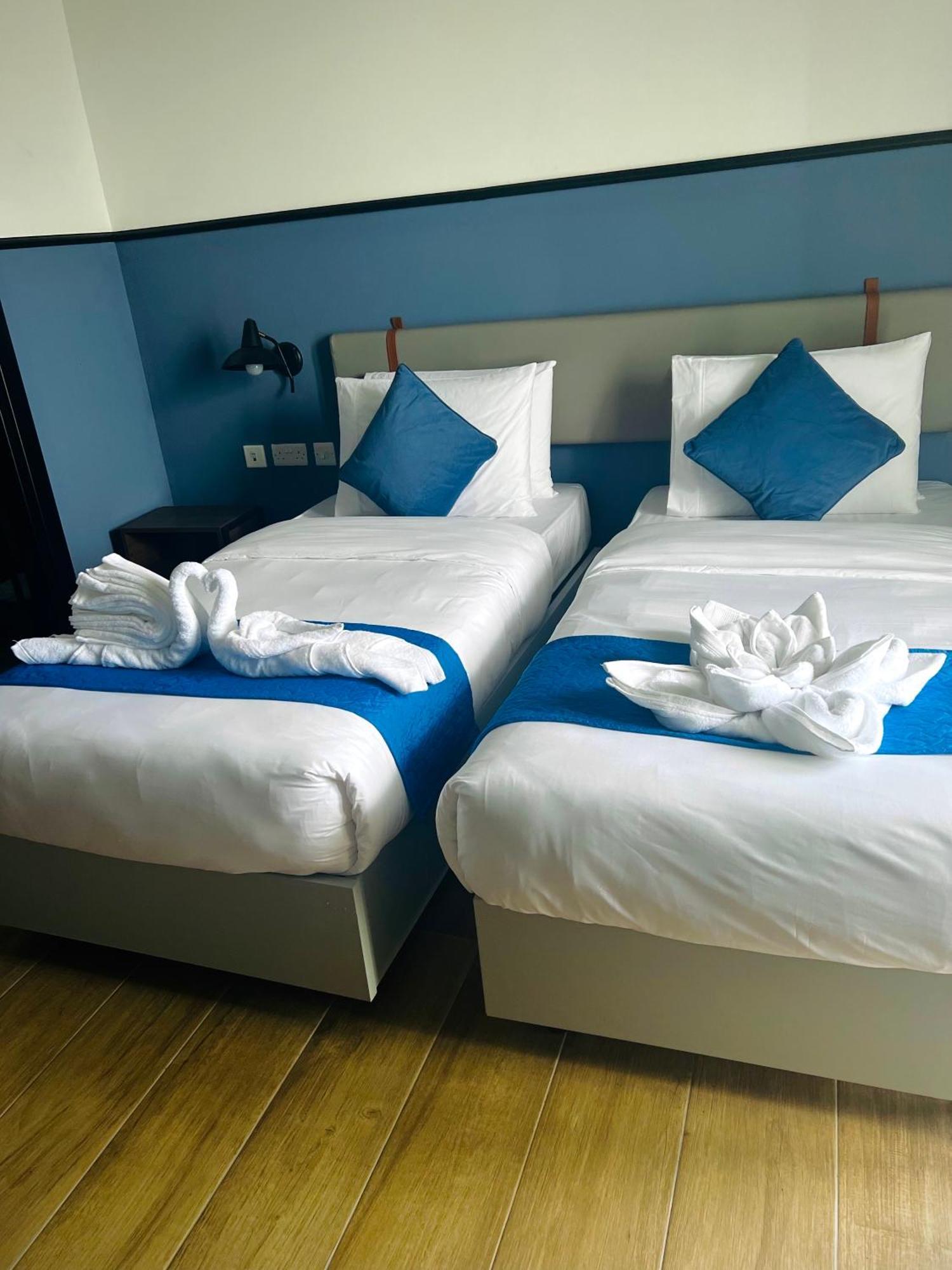 South32 Hotel Бирзеббуджа Экстерьер фото